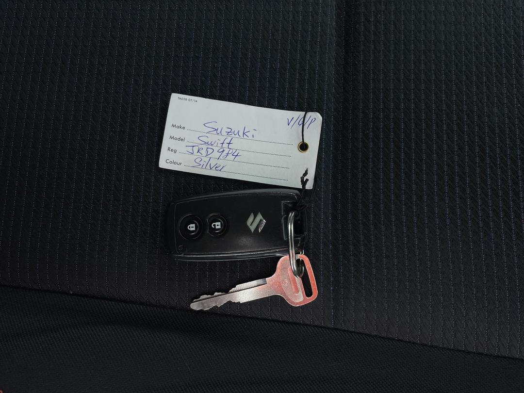 Photo '22' of Suzuki Swift