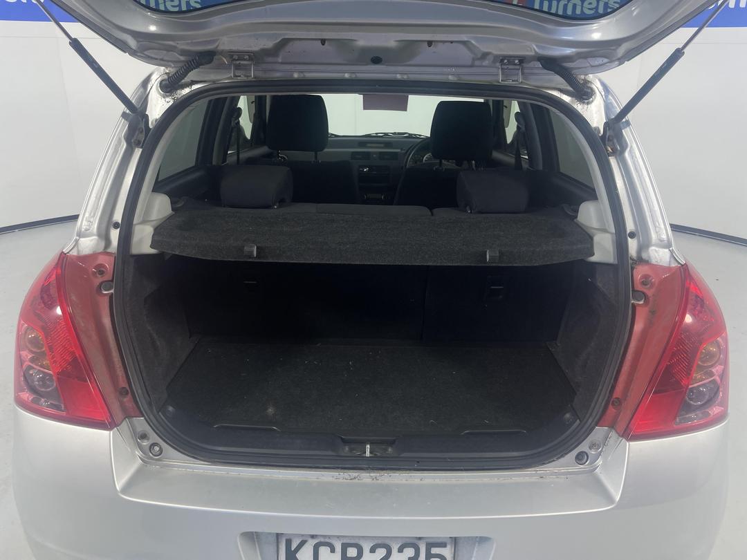 Photo '11' of Suzuki Swift