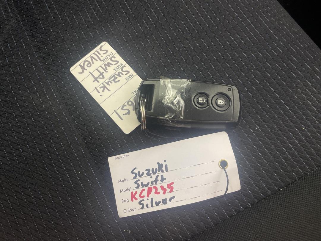 Photo '14' of Suzuki Swift