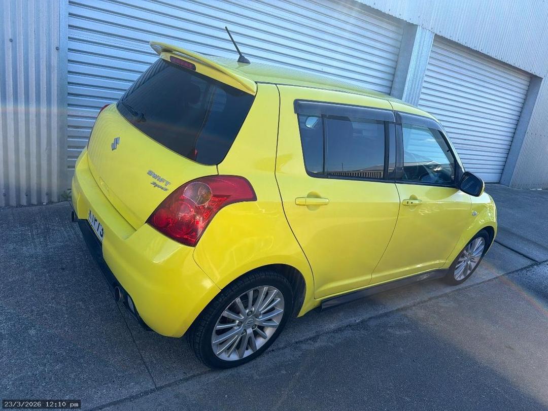 Photo '3' of Suzuki Swift