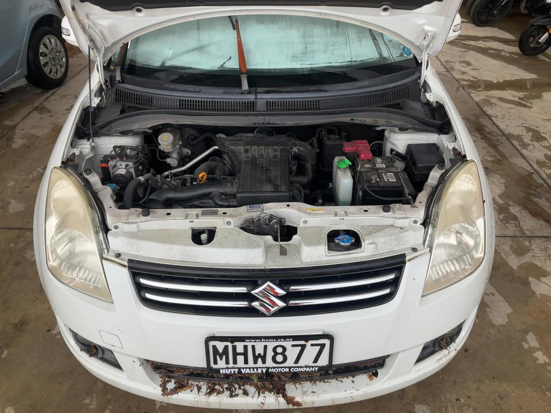 Photo '16' of Suzuki Swift