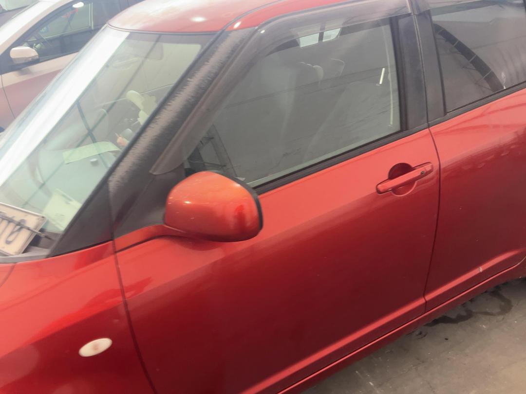 Photo '7' of Suzuki Swift Photo '7' of Suzuki Swift