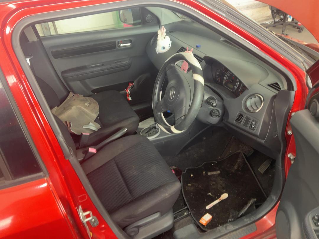 Photo '19' of Suzuki Swift Photo '19' of Suzuki Swift
