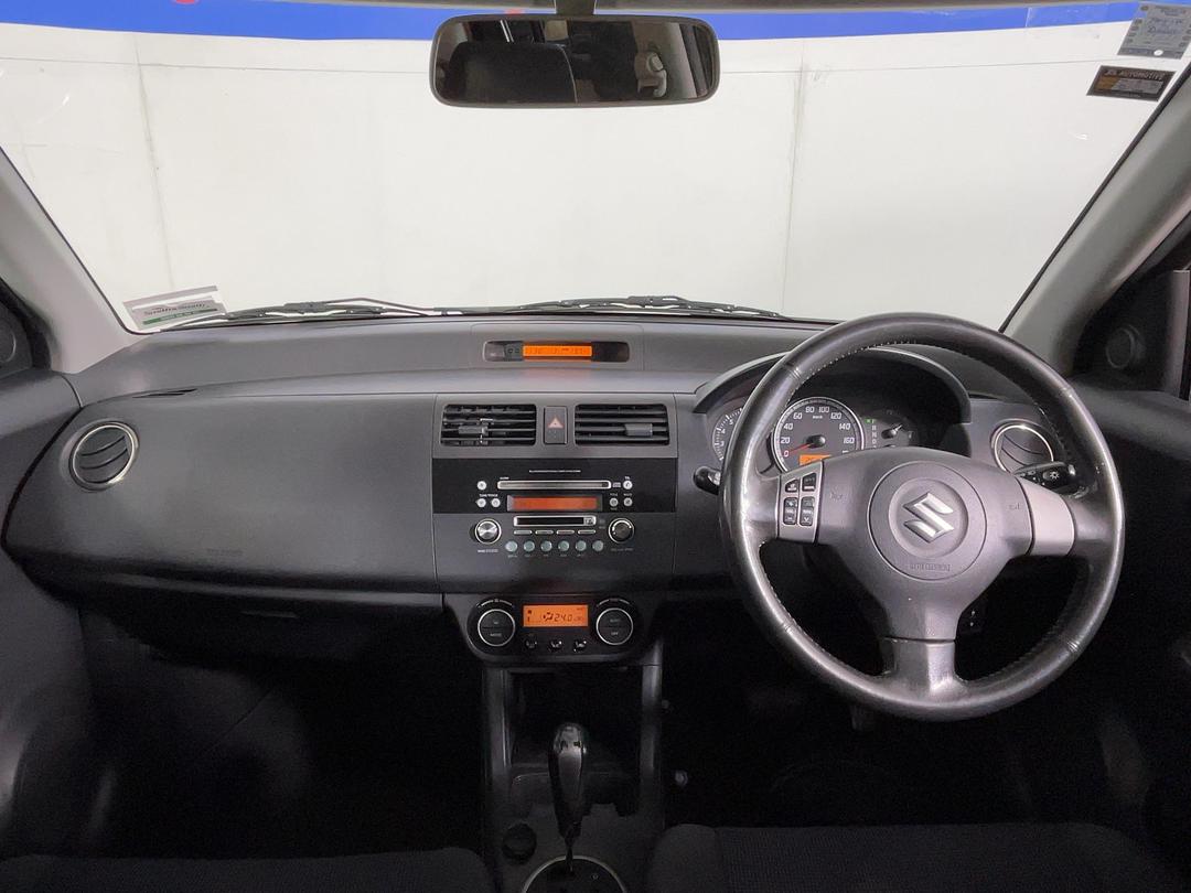 Photo '17' of Suzuki Swift