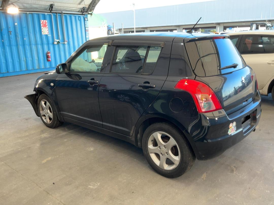 Photo '12' of Suzuki Swift Photo '12' of Suzuki Swift