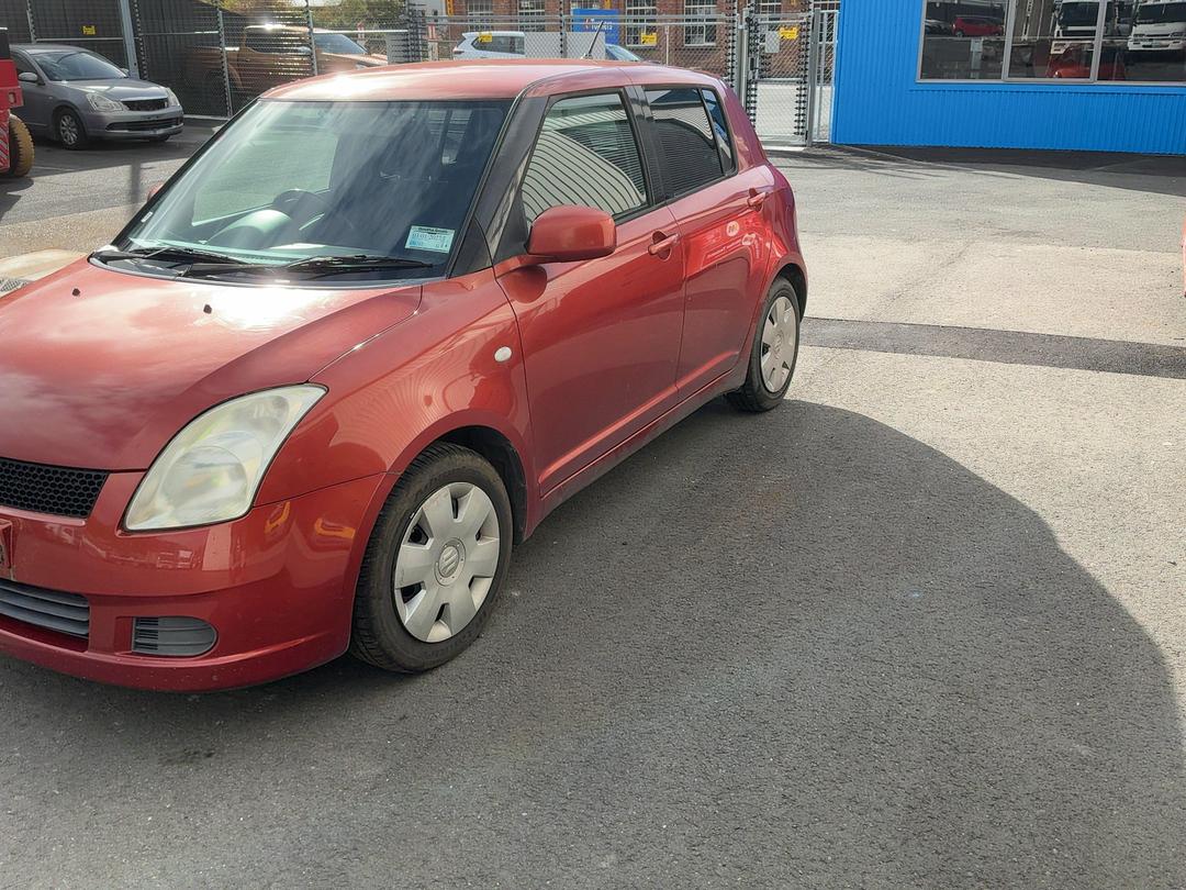 Photo '3' of Suzuki Swift XG Photo '3' of Suzuki Swift XG