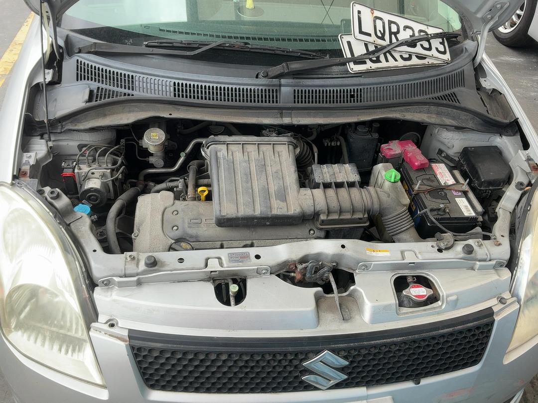 Photo '13' of Suzuki Swift Photo '13' of Suzuki Swift