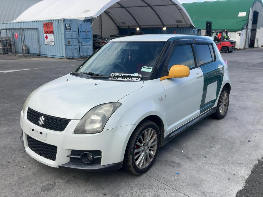 Photo '3' of Suzuki Swift Photo '3' of Suzuki Swift