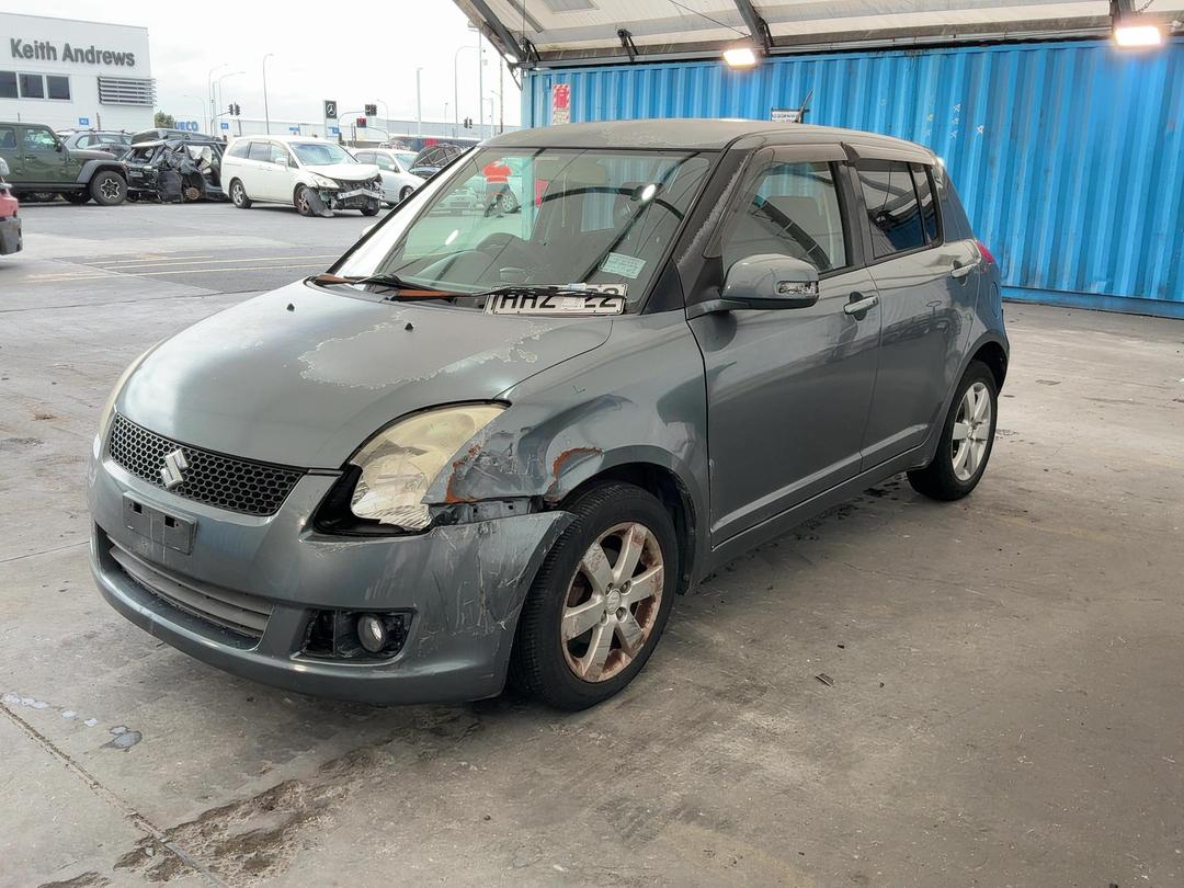 Photo '7' of Suzuki Swift