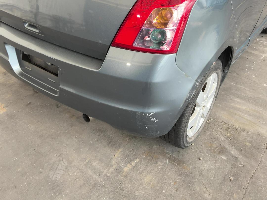 Photo '17' of Suzuki Swift