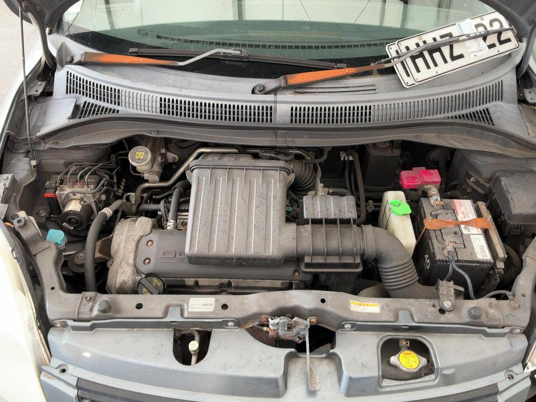 Photo '32' of Suzuki Swift