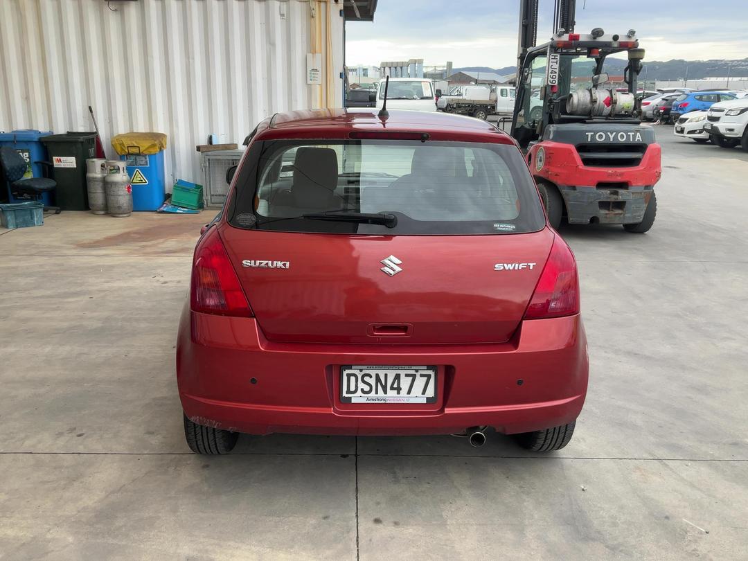 Photo '7' of Suzuki Swift Glxha2 LTD Photo '7' of Suzuki Swift Glxha2 LTD