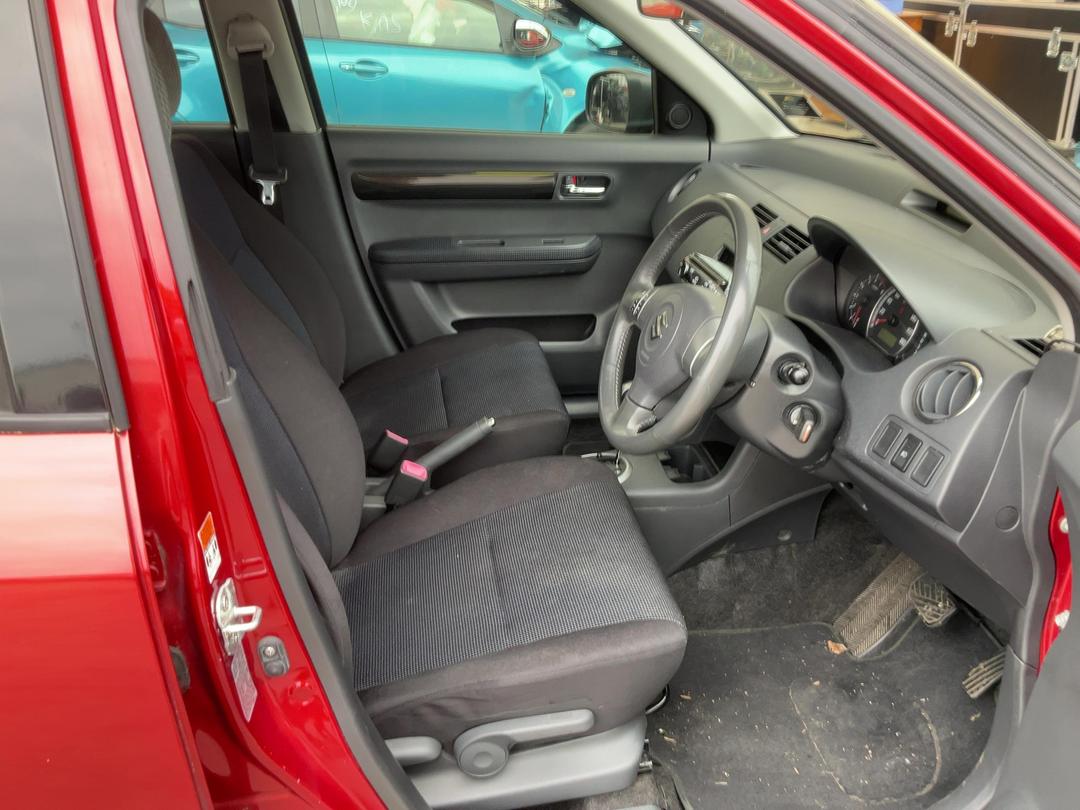 Photo '18' of Suzuki Swift Glxha2 LTD Photo '18' of Suzuki Swift Glxha2 LTD