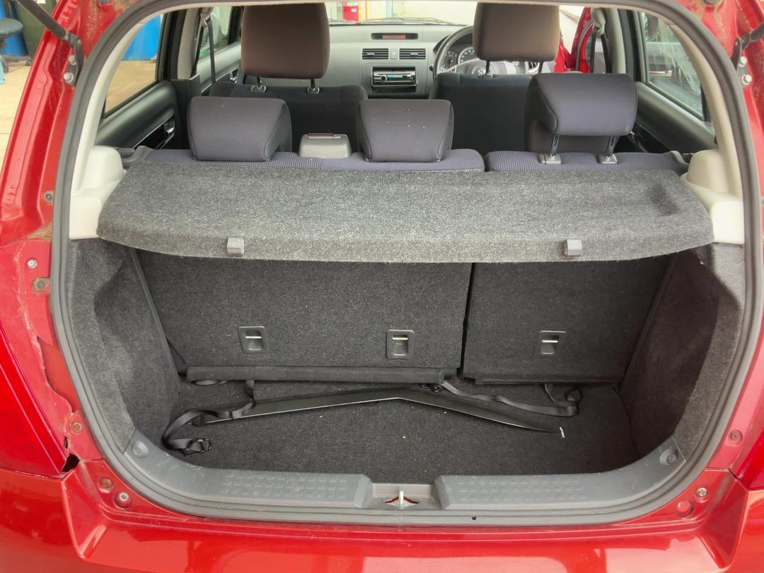 Photo '20' of Suzuki Swift Glxha2 LTD Photo '20' of Suzuki Swift Glxha2 LTD