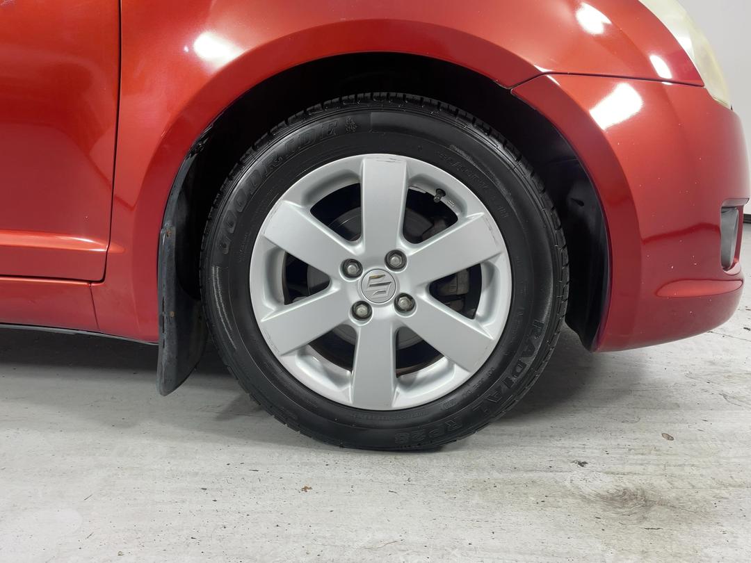 Photo '9' of Suzuki Swift