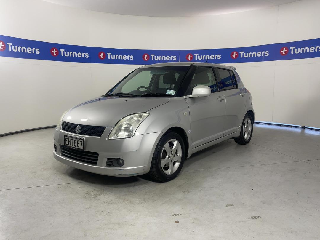 Photo '4' of Suzuki Swift