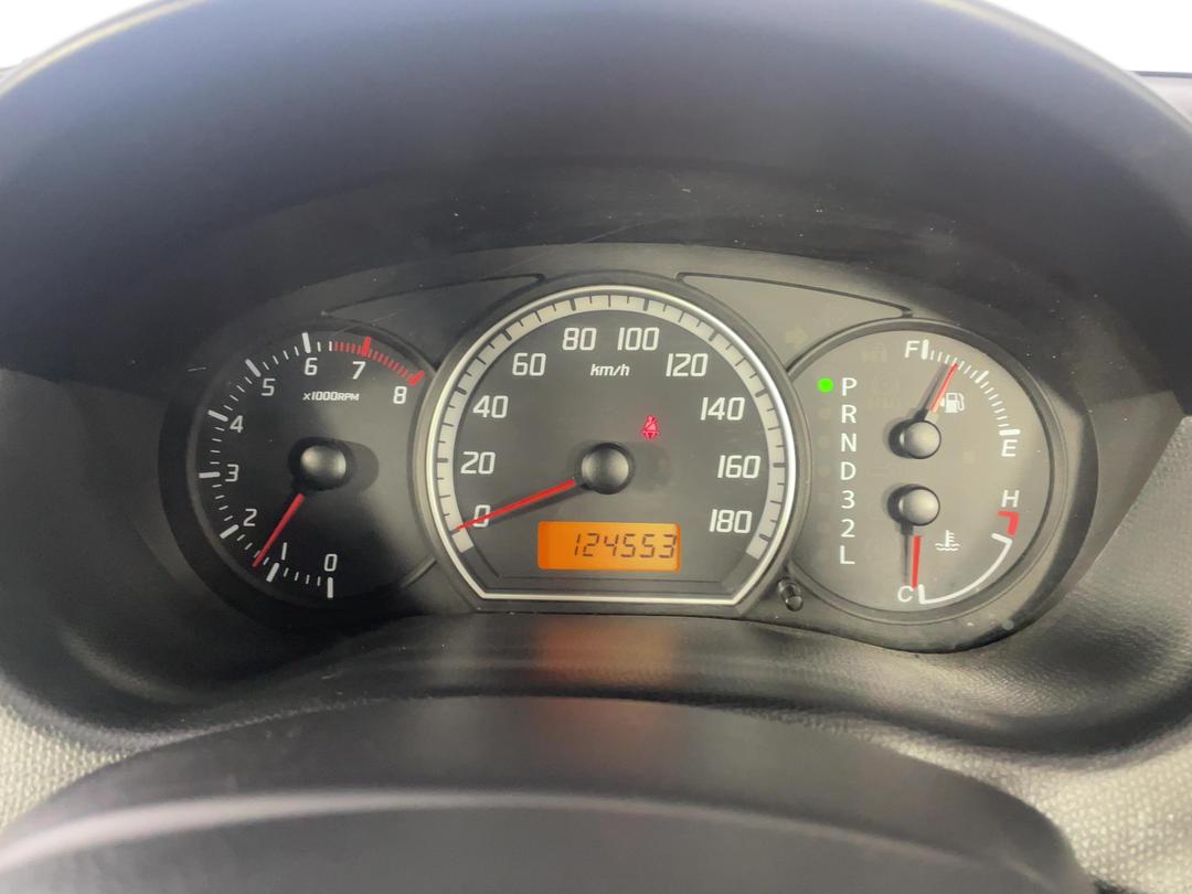 Photo '21' of Suzuki Swift
