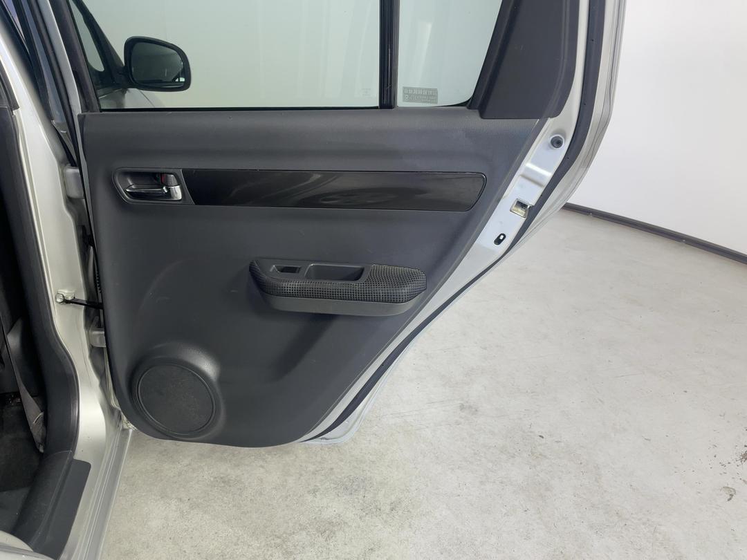 Photo '19' of Suzuki Swift