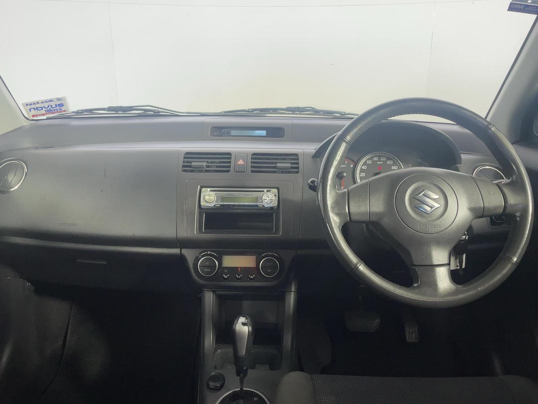 Photo '17' of Suzuki Swift