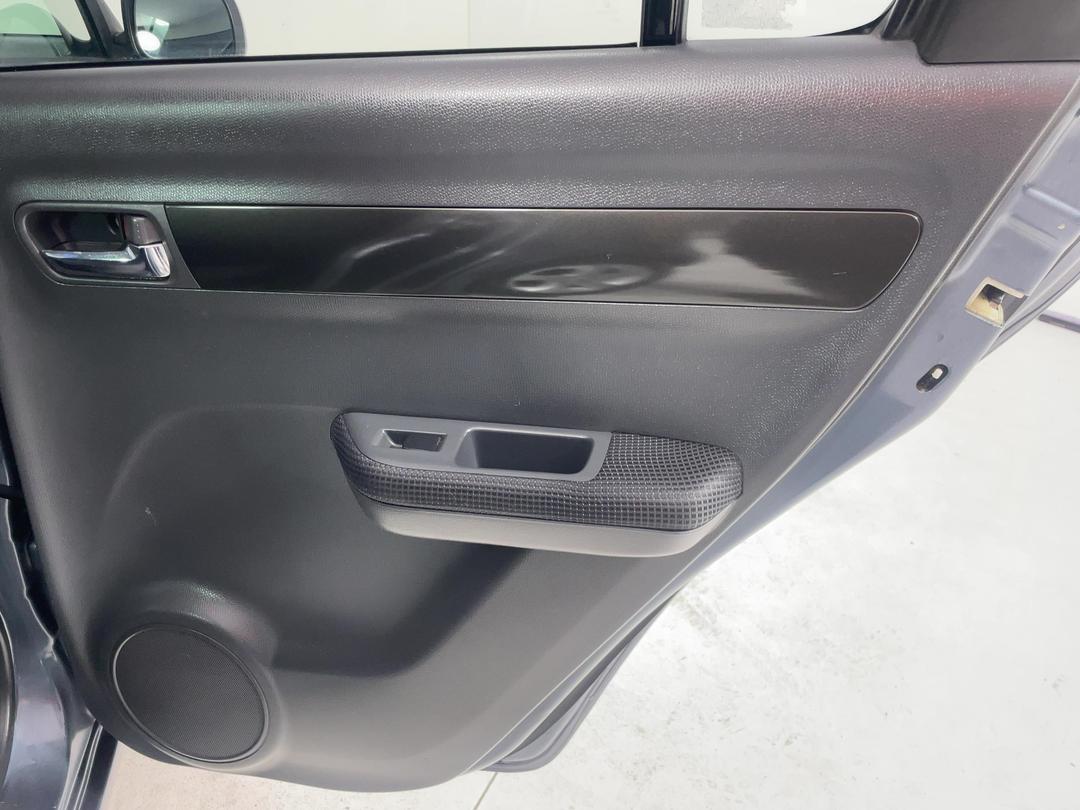 Photo '19' of Suzuki Swift