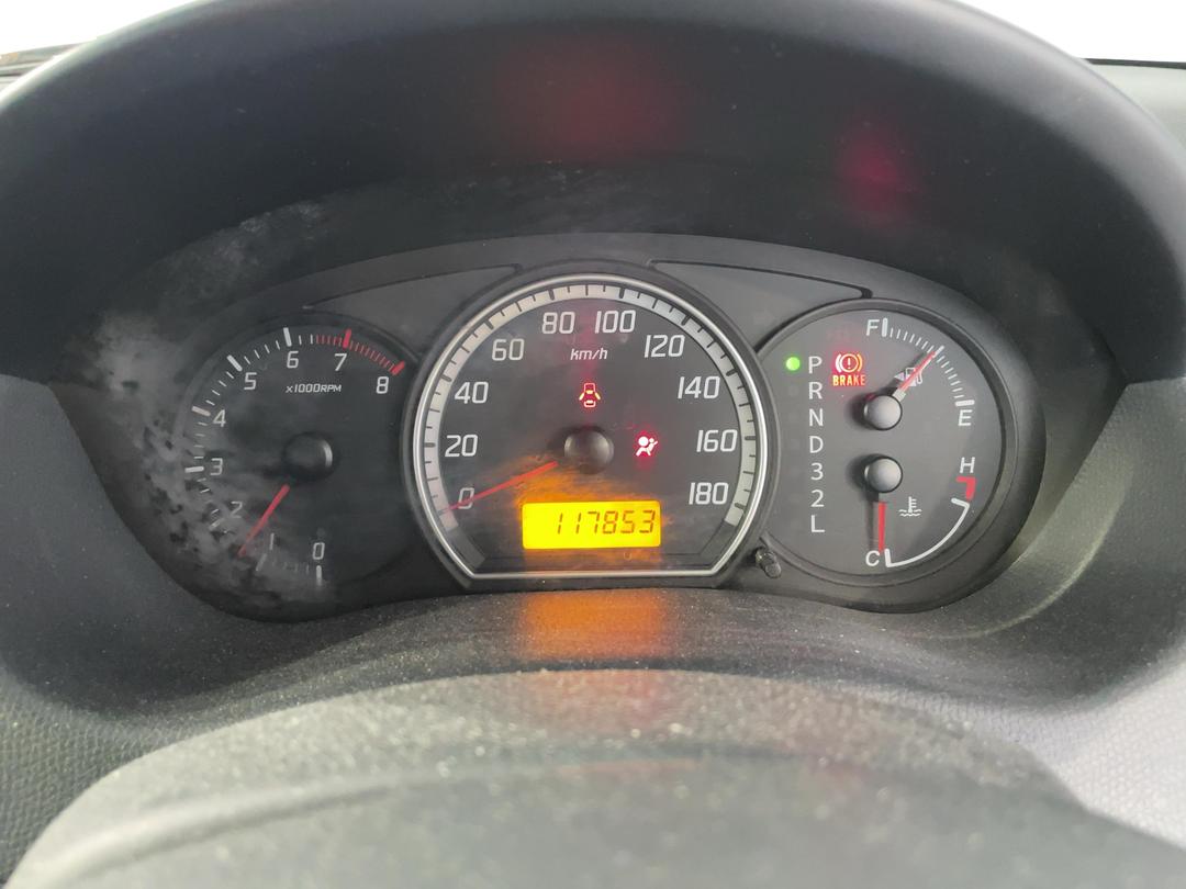 Photo '21' of Suzuki Swift