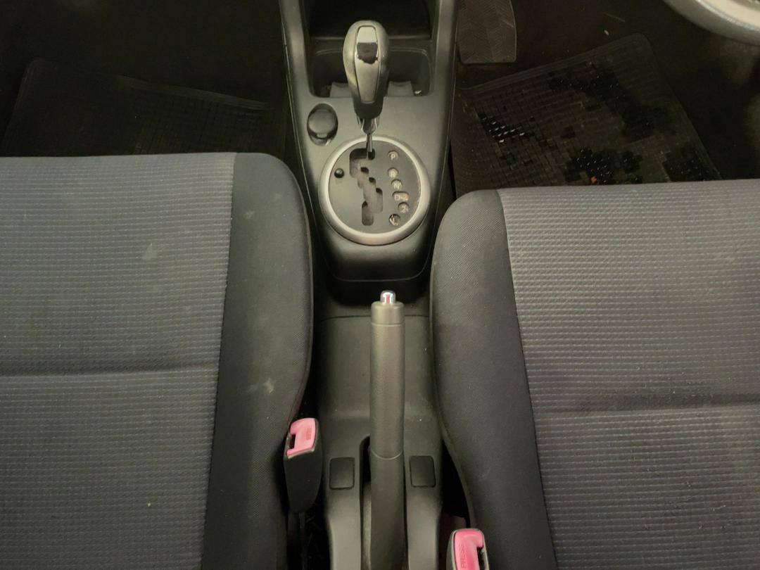 Photo '23' of Suzuki Swift