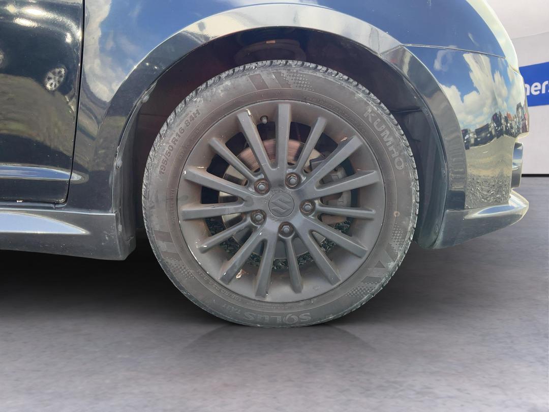 Photo '7' of Suzuki Swift Photo '7' of Suzuki Swift