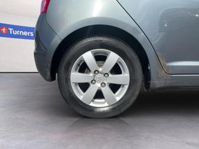 Photo '12' of Suzuki Swift
