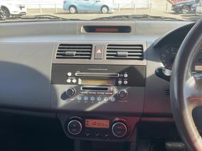 Photo '29' of Suzuki Swift