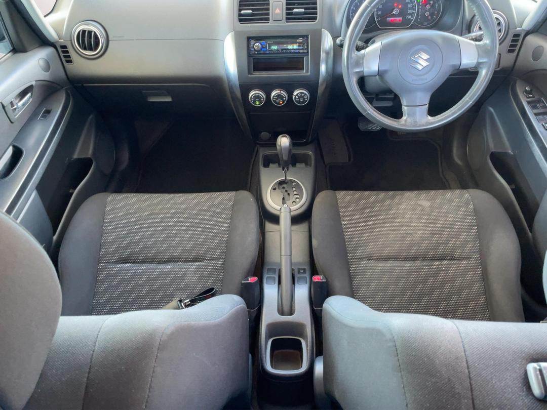 Photo '18' of Suzuki SX4