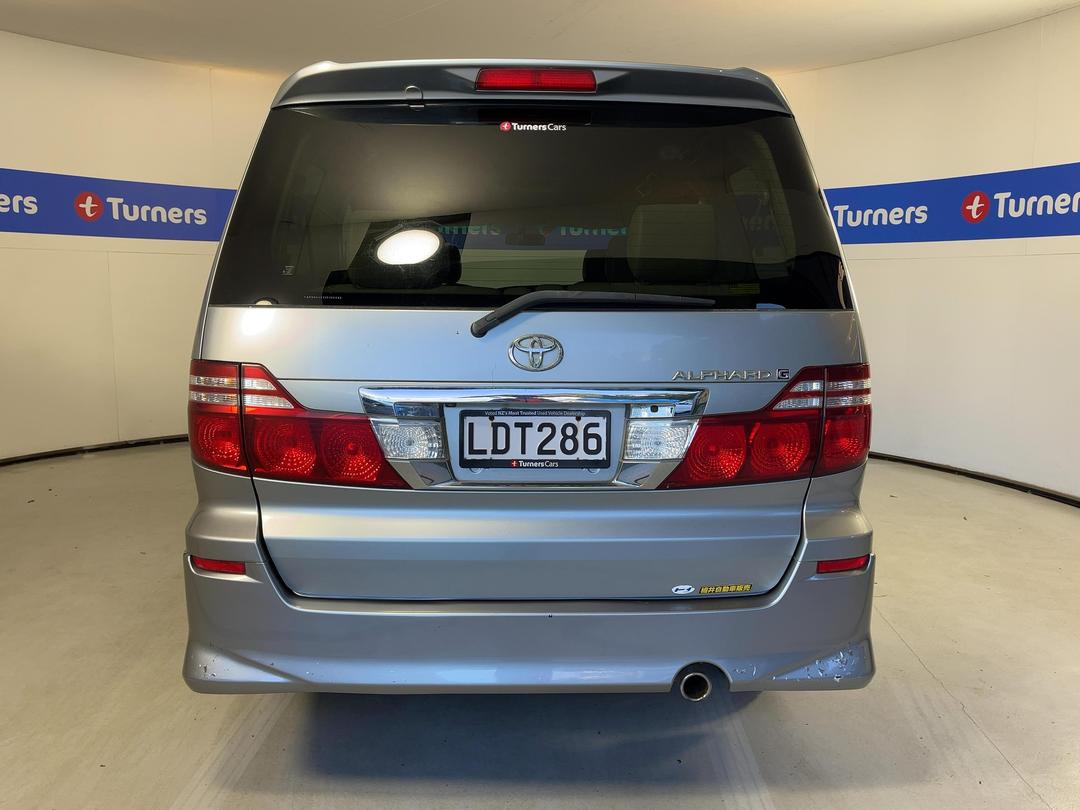Photo '6' of Toyota Alphard