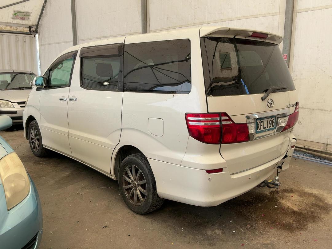 Photo '6' of Toyota Alphard V Photo '6' of Toyota Alphard V