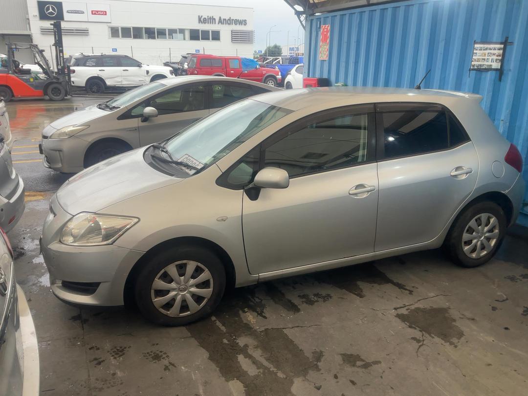 Photo '3' of Toyota Auris