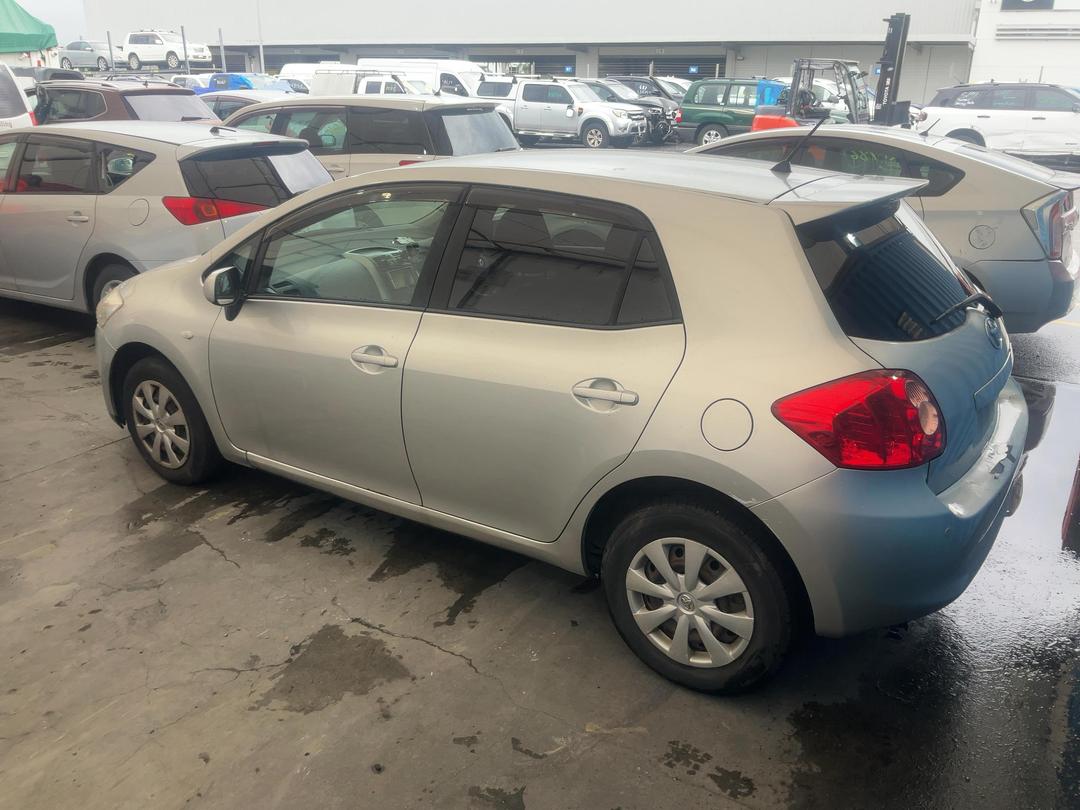 Photo '4' of Toyota Auris