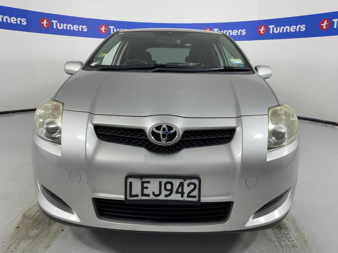 Photo '2' of Toyota Auris