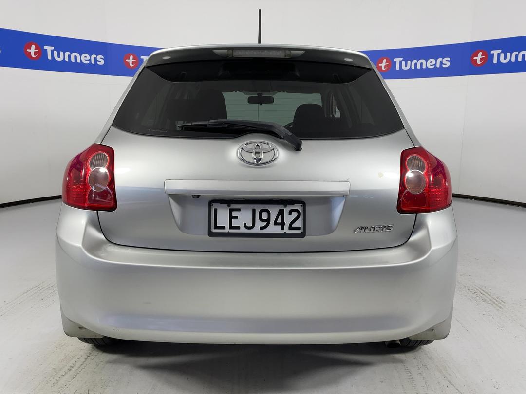 Photo '6' of Toyota Auris