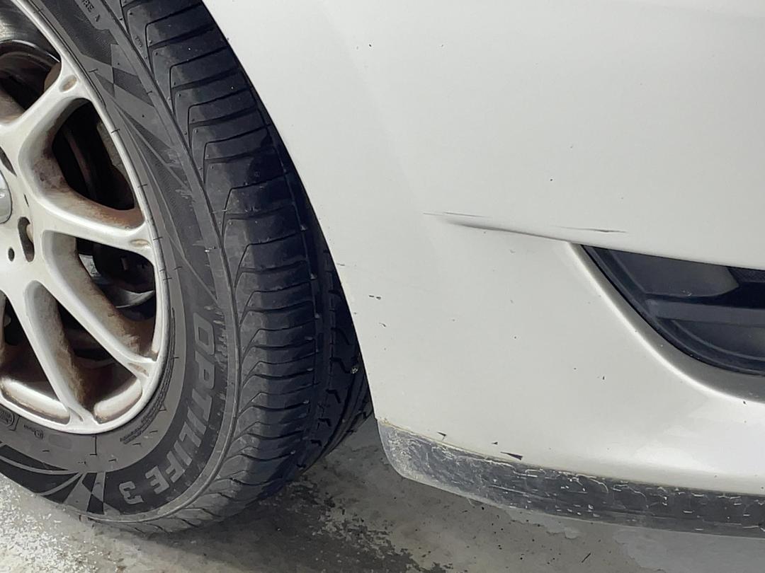 Photo '25' of Toyota Auris