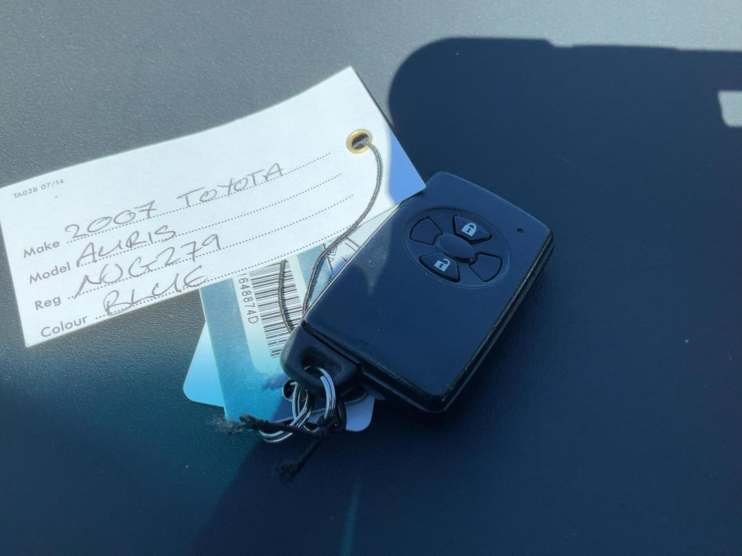 Photo '15' of Toyota Auris Photo '15' of Toyota Auris
