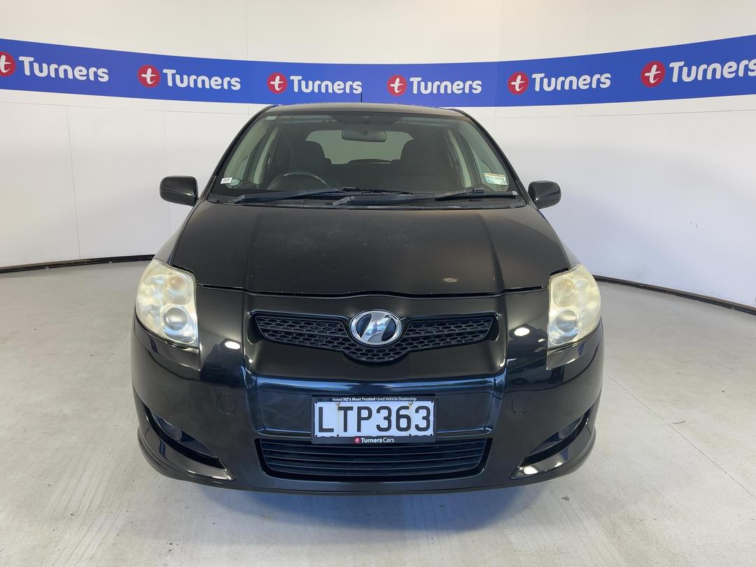 Photo '2' of Toyota Auris