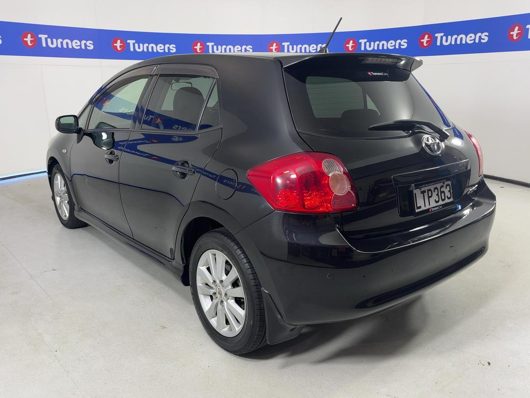 Photo '5' of Toyota Auris