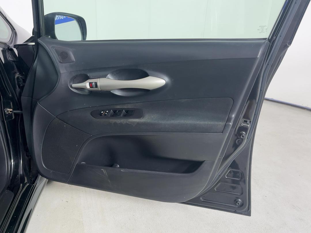 Photo '15' of Toyota Auris