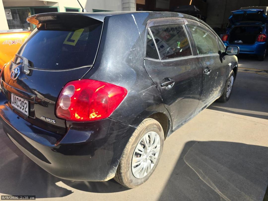 Photo '8' of Toyota Auris Photo '8' of Toyota Auris