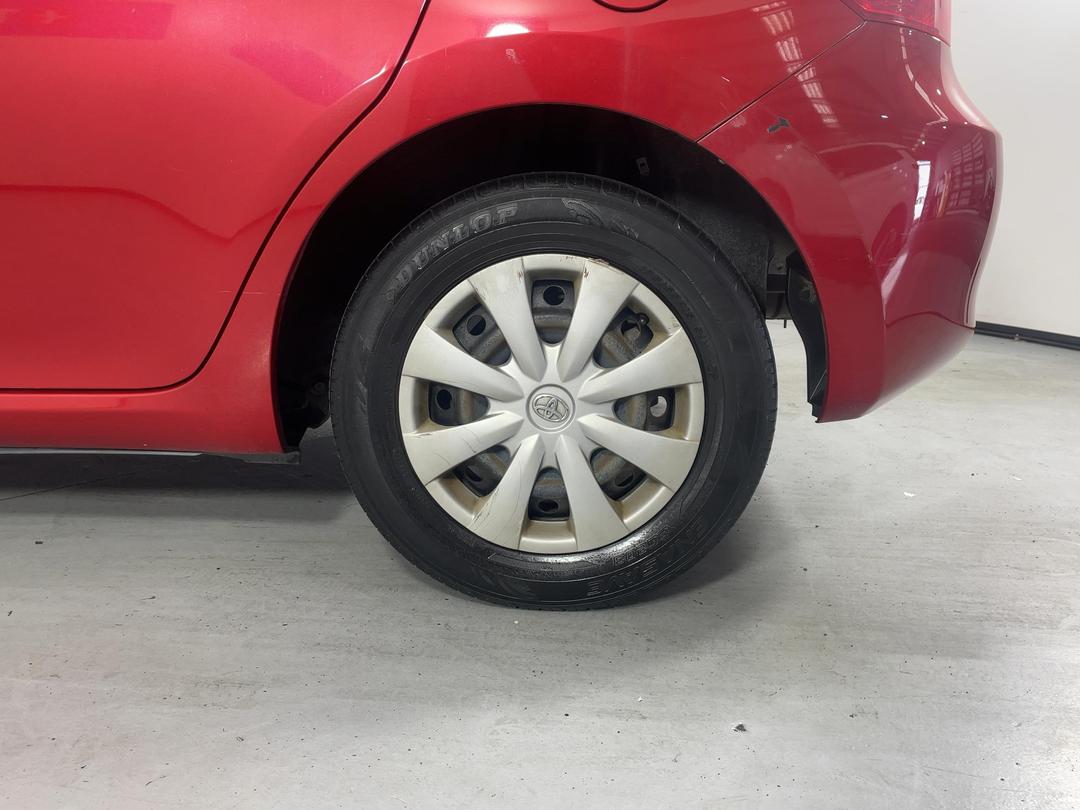 Photo '11' of Toyota Auris