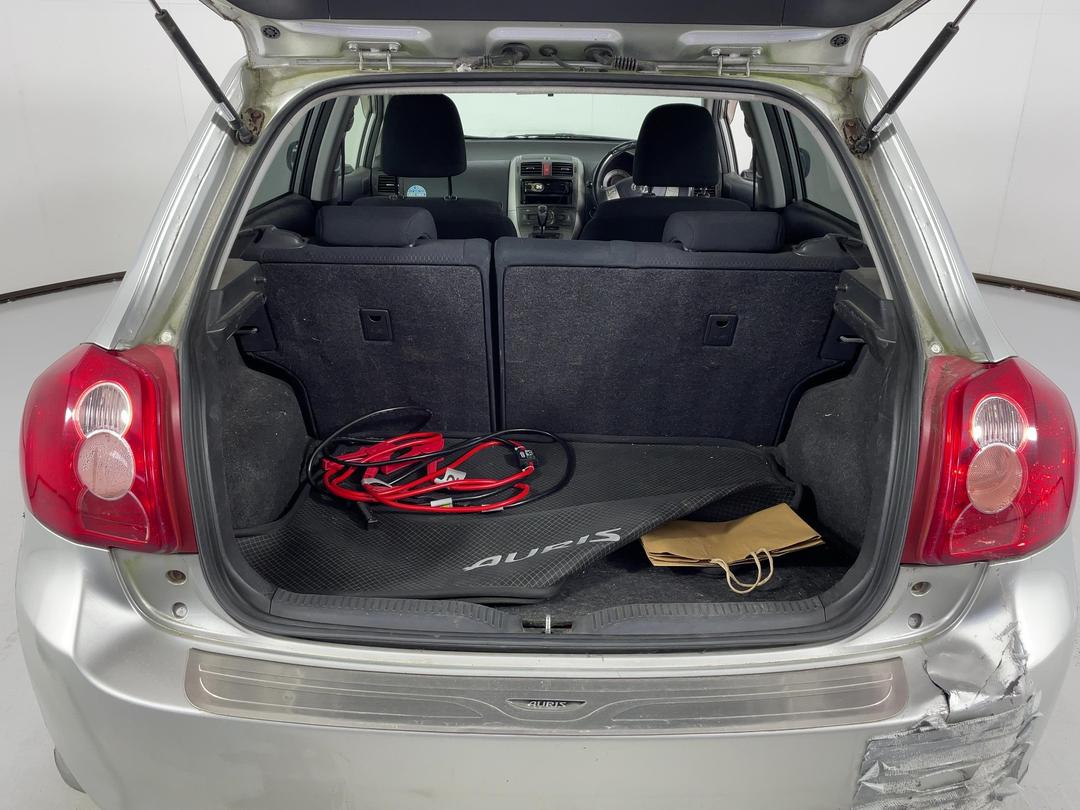 Photo '12' of Toyota Auris Photo '12' of Toyota Auris