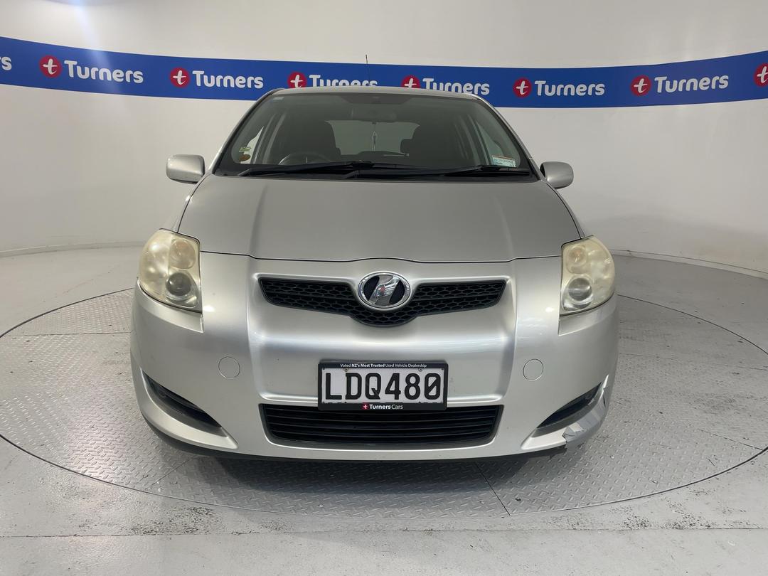 Photo '2' of Toyota Auris
