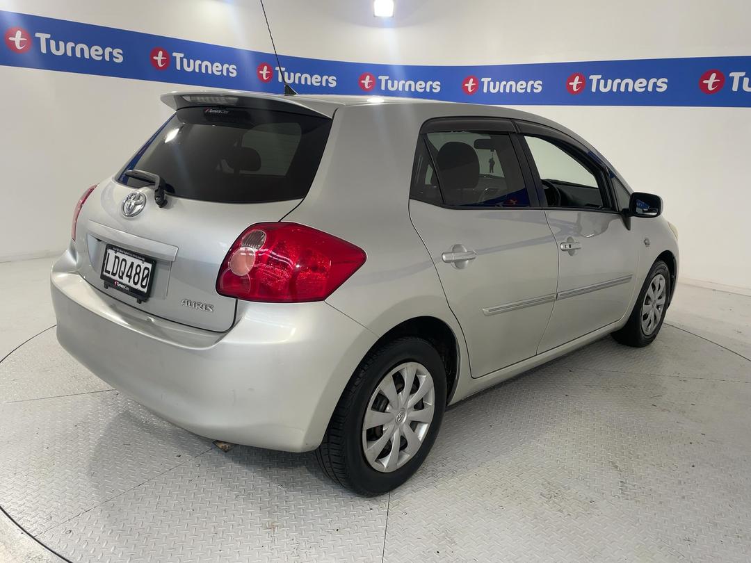 Photo '7' of Toyota Auris