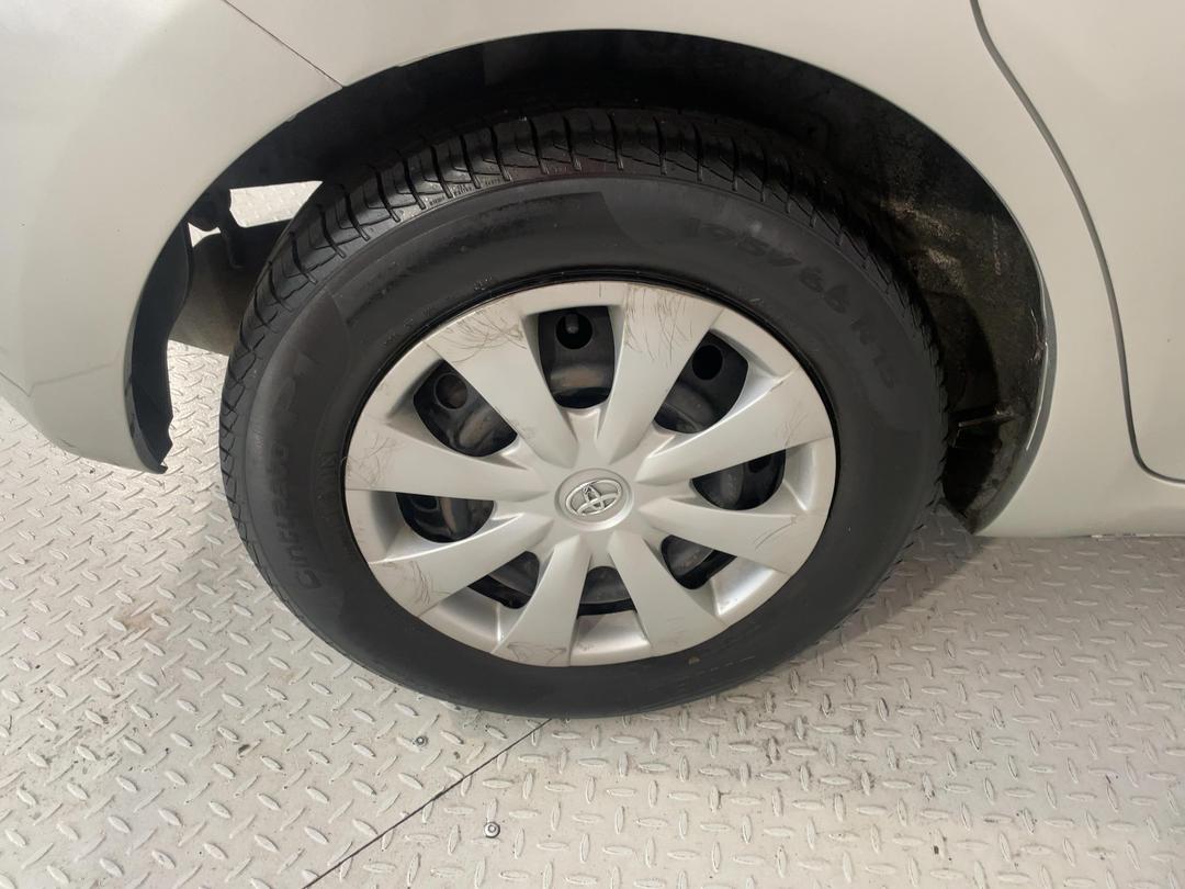 Photo '12' of Toyota Auris