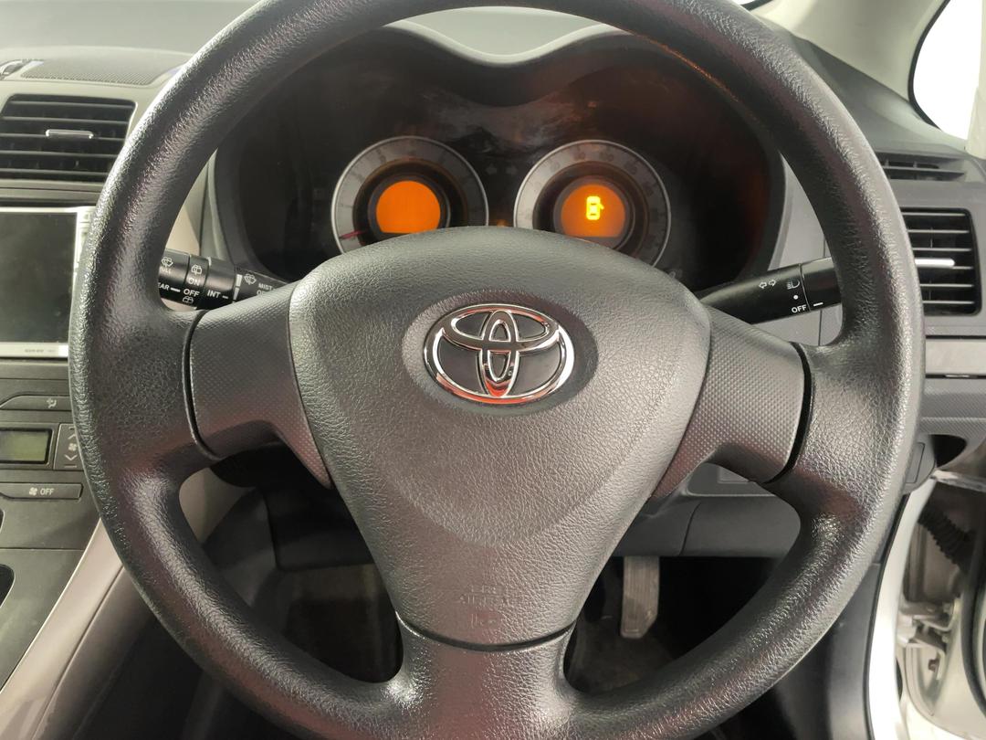 Photo '25' of Toyota Auris