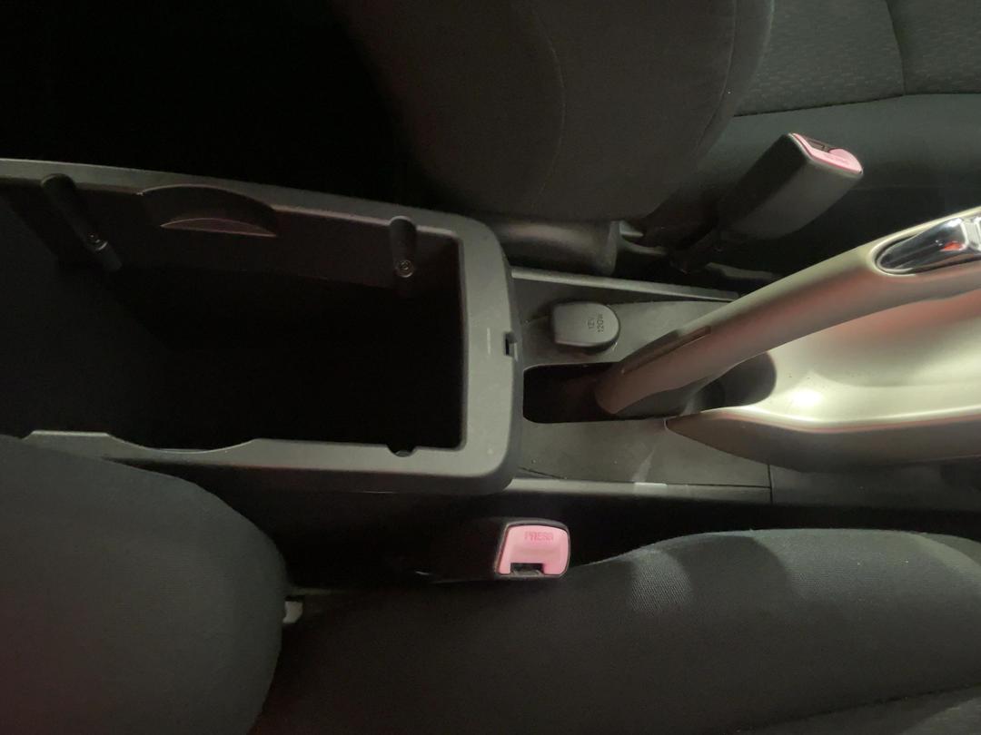 Photo '30' of Toyota Auris
