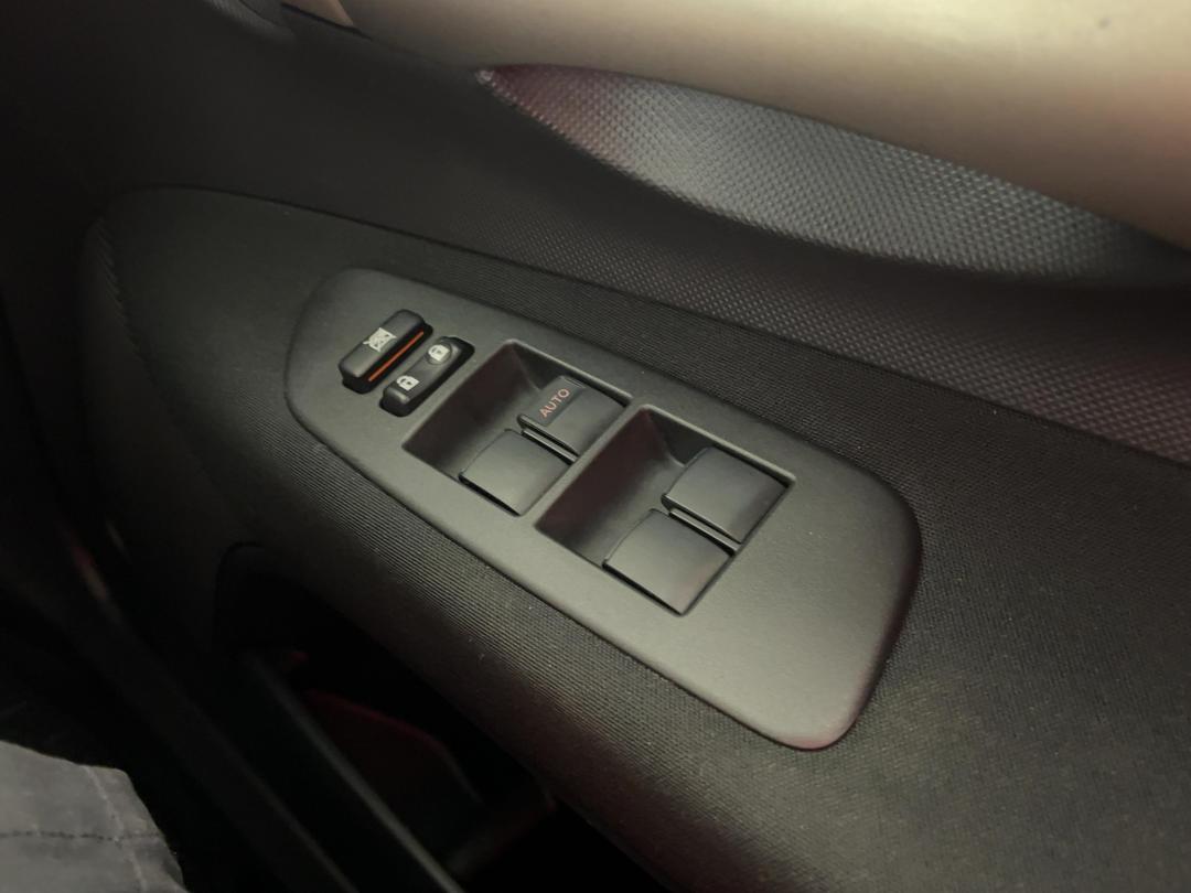 Photo '24' of Toyota Auris